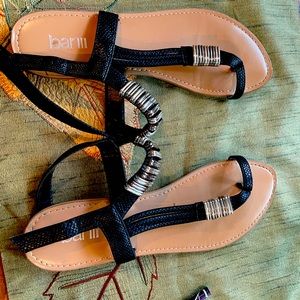 Barr III sandals